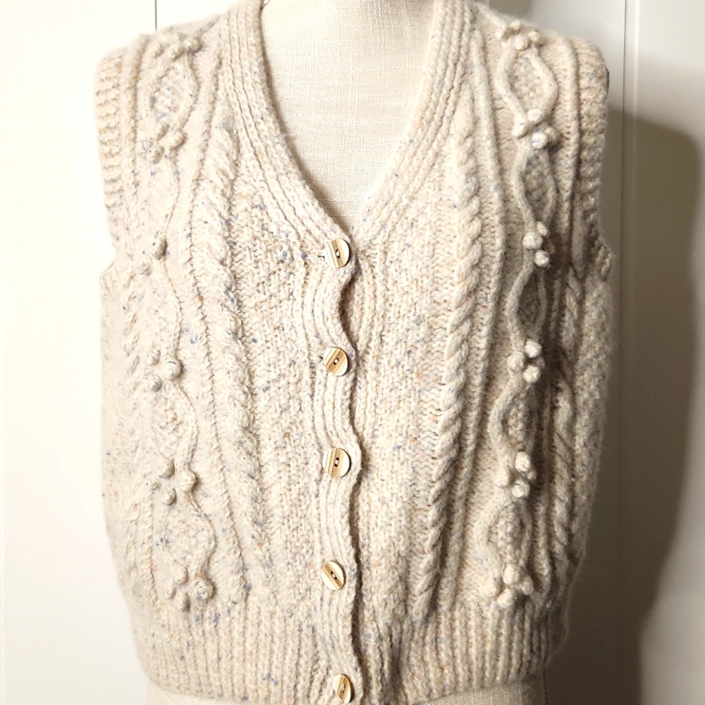 Sweater vest vintage chunky cable knit wool button-down hand-knit boho chic